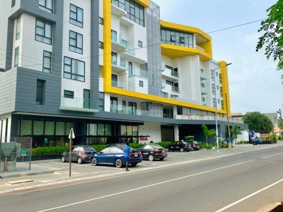 Luxury Labone Edge 2-Bedroom Apartment In Accra - Fivehills Homes Buitenkant foto