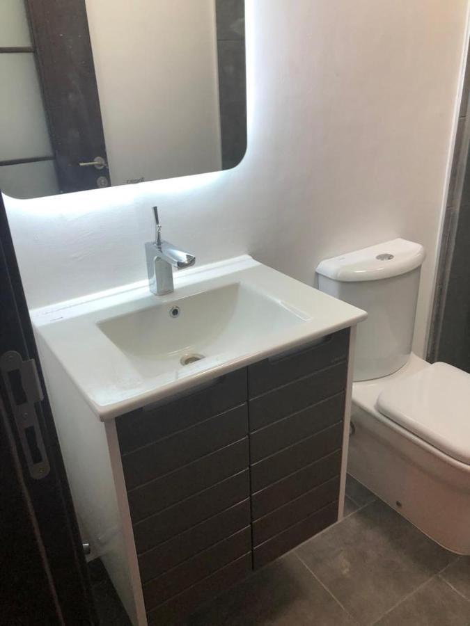 Luxury Labone Edge 2-Bedroom Apartment In Accra - Fivehills Homes Buitenkant foto