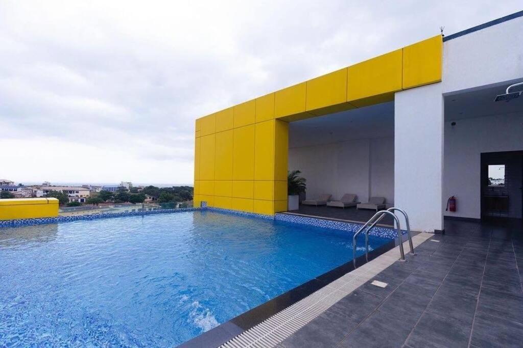 Luxury Labone Edge 2-Bedroom Apartment In Accra - Fivehills Homes Buitenkant foto