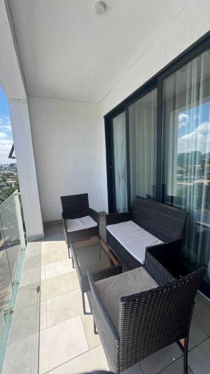 Luxury Labone Edge 2-Bedroom Apartment In Accra - Fivehills Homes Buitenkant foto